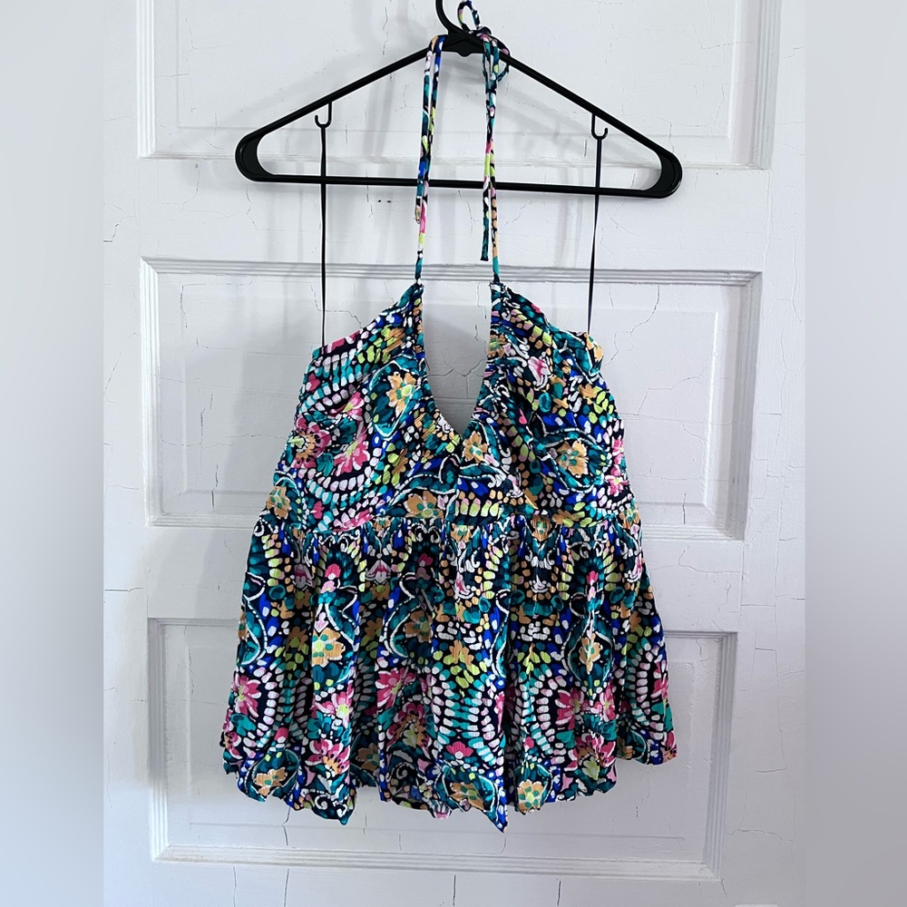 NWT tie neck halter top.